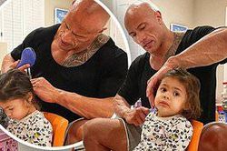 The Rock nhẹ nhàng chải tóc cho con gái gây 'bão' mạng xã hội
