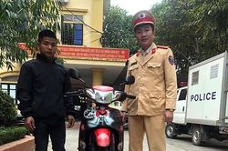 Nhận lại xe máy sau 2 năm bị kẻ gian lấy cắp
