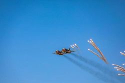 Máy bay ném bom Su-24 của Nga được LNA đưa vào biên chế?