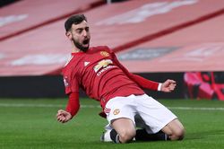 Bruno Fernandes ghi bàn, Man Utd loại Liverpool khỏi FA Cup