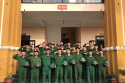 22 cử nhân trường ĐH Bách khoa (ĐH Đà Nẵng) thành Sĩ quan dự bị.
