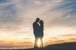 Truyện cười hay: Tuần trăng mật