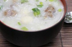 Cách làm món cháo bắp bò hạt sen cho người mất ngủ