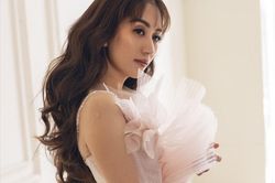 'Dành cả thanh xuân để yêu', Khánh Thi khoe giọng hát ngọt ngào