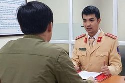 Triệu tập người đi xe máy lao theo đoàn phục vụ Đại hội Đảng