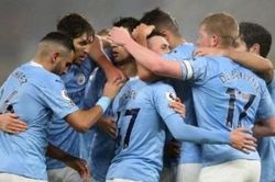 Man City bất ngờ lên ngôi đầu Ngoại hạng Anh; AC Milan thất thủ trước Inter Milan