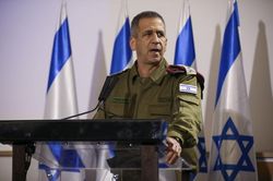Israel cảnh báo sẵn sàng tấn công Iran, Trung Đông 'lạnh gáy'
