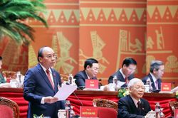 23 đại biểu từ các đoàn, đảng bộ tham gia ý kiến thảo luận văn kiện Đại hội