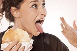 Bí quyết giúp bạn giảm cảm giác thèm ăn