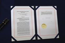 Kiến nghị ngăn chặn kế hoạch luận tội cựu Tổng thống Donald Trump bị Thượng viện Mỹ bác bỏ