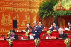 23 đại biểu tham luận trong ngày làm việc thứ 3 Đại hội lần thứ XIII của Đảng