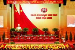 Ngày làm việc thứ 3 Đại hội thảo luận văn kiện