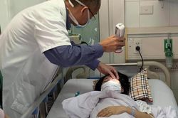 Tiêm filler 'nâng mũi' đón Tết, bác sĩ 2 bệnh viện trung ương cùng cứu chữa