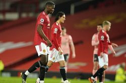Cuộc đua vô địch Ngoại hạng Anh: MU vấp ngã. Man City vẫn dẫn đầu, Liverpool ngoài Top 4