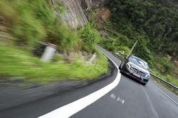 Đổ đèo như thế nào để xe không bị cháy phanh?