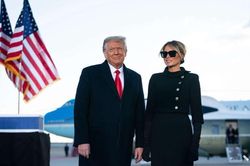 Nối gót chồng, bà Melania mở văn phòng ở Florida