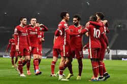 Hạ gục Tottenham, Liverpool trở lại Top 4 Premier League
