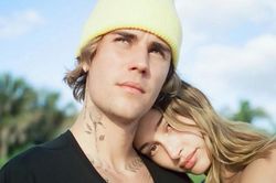 Justin Bieber bày tỏ tình cảm với vợ trong MV