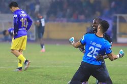 Lo cho Hà Nội FC