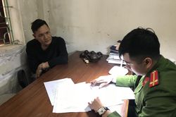 Bắt giữ ổ nhóm thu tiền bảo kê hoa Tết ở thành phố Vinh