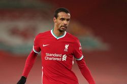 Chuyển nhượng: Mất hai trụ cột, Liverpool tính bổ sung gấp tân binh