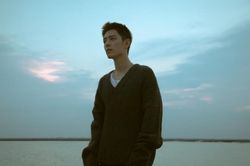 Người hâm mộ ngất ngây trước cảnh bom tấn trong bồn tắm của Tiêu Chiến