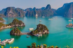 Khách hủy du lịch Quảng Ninh, doanh nghiệp 'đền bù' bằng tour SaPa, Phú Quốc
