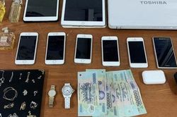 TP.HCM: Người phụ nữ ngoại quốc bị gã thanh niên bắt trói, bịt miệng cướp tài sản tại chung cư, dọa giết nếu báo công an