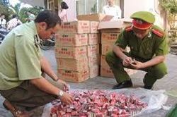 Nỗi lo... pháo nổ