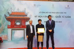 Sinh viên Đại học Xây dựng giành giải Nhất cuộc thi 'Ký họa Văn Miếu-Quốc Tử Giám'