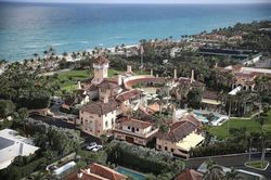 Ông Trump có nguy cơ 'bị đuổi' khỏi dinh thự Mar-a-Lago