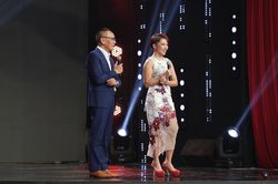 'Ký ức vui vẻ': Diva Hà Trần từng buồn vì 'bố' Trần Tiến không viết lời bài hát cho mình