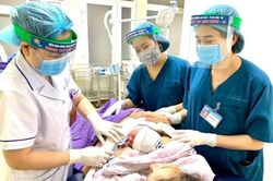 Quảng Ninh: Sản phụ sinh con trong khu cách ly