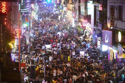 TPHCM hạn chế tụ tập đông người trong dịp Tết Nguyên đán