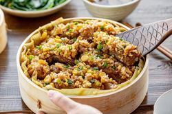Xôi sườn ngô ngon lạ miệng chiêu đãi cả nhà ngày cuối tuần