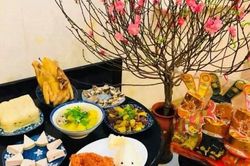 Nên cúng ông Công ông Táo ở bếp hay bàn thờ gia tiên?