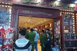 Khám xét trụ sở của 'ông trùm' khét tiếng đất Thái Bình Thắng 'phòng'