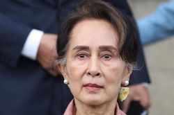 Lãnh đạo Aung San Suu Kyi và Tổng thống Myanmar bị quân đội bắt giữ
