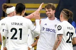 Thua Leeds, Leicester lỡ thời cơ áp sát Man City