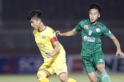 SLNA khổ vì phụ thuộc Văn Đức