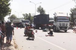 Va chạm với xe tải, hai 2 ông cháu tử vong