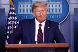 Quỹ của Trump nhận 31 triệu USD tiền quyên góp trước phiên luận tội