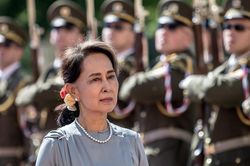 Cuộc đời trầm luân của nhà lãnh đạo Myanmar Aung San Suu Kyi