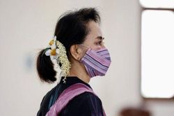 'Bà Aung San Suu Kyi có sức khỏe tốt, chưa được rời nơi giam giữ'