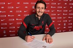 Liverpool chiêu mộ liền 2 trung vệ trong ngày cuối kỳ chuyển nhượng mùa Đông