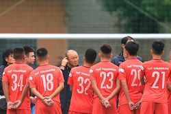 Bóng đá Việt Nam hôm nay: HLV Park Hang Seo trở lại Việt Nam