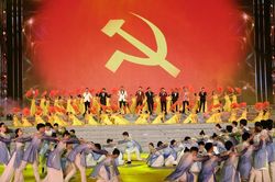 Những hình ảnh ấn tượng chương trình nghệ thuật đặc biệt 'Khát vọng - Tỏa sáng'