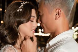 Thủ môn Bùi Tiến Dũng đi siêu xe 8 tỷ và yêu người mẫu: Hãy ngưỡng mộ, đừng buông lời cay đắng!