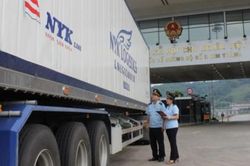 Thu hơn 30.000 tỷ đồng từ hoạt động xuất nhập khẩu trong tháng 1/2021