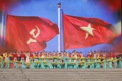 Bừng tỏa hào khí Việt Nam